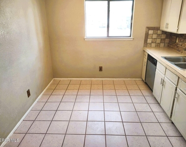 725 Arredondo Drive - Photo Thumbnail 8