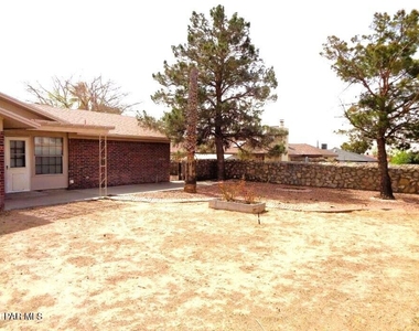 725 Arredondo Drive - Photo Thumbnail 22