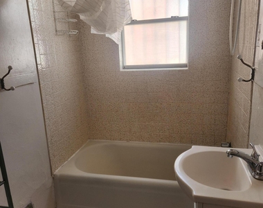4002 Hueco Avenue - Photo Thumbnail 13