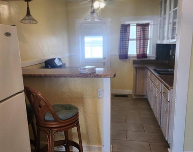 4002 Hueco Avenue - Photo Thumbnail 8