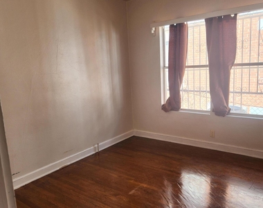 4002 Hueco Avenue - Photo Thumbnail 10