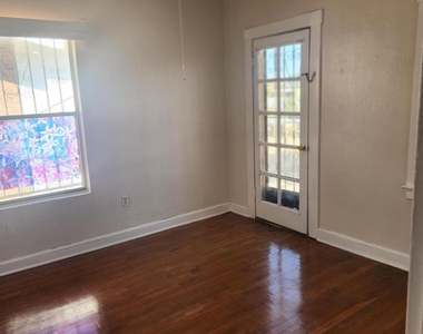 4002 Hueco Avenue - Photo Thumbnail 11