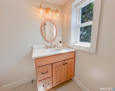 188 Lake Street - Photo Thumbnail 8