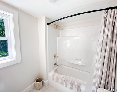188 Lake Street - Photo Thumbnail 7