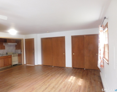 5 Larson Drive - Photo Thumbnail 3