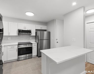 502 Fountain Street - Photo Thumbnail 2