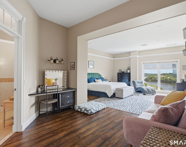 586 Thames Street - Photo Thumbnail 19