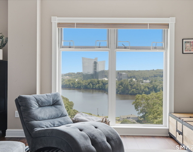 586 Thames Street - Photo Thumbnail 18
