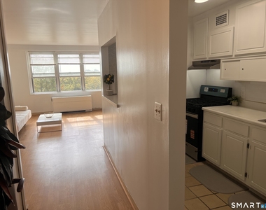 2625 Park Avenue - Photo Thumbnail 4