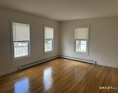 214 Kimberly Avenue - Photo Thumbnail 1
