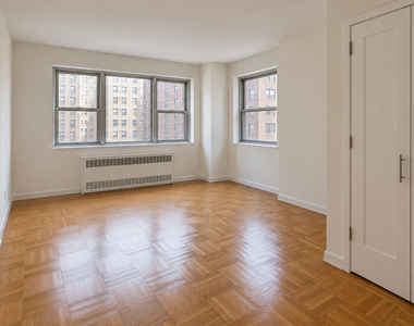 328 East 14th Street - Photo Thumbnail 2