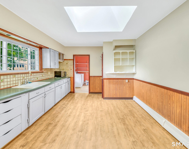 616 Willow Street - Photo Thumbnail 9