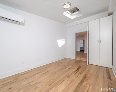 523 Danbury Road - Photo Thumbnail 11