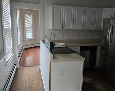 164 Pythian Avenue - Photo Thumbnail 6