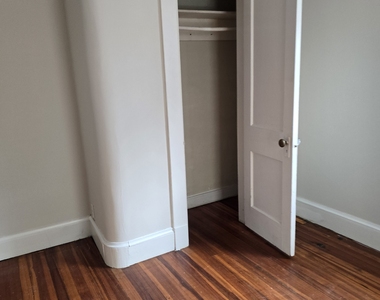 164 Pythian Avenue - Photo Thumbnail 3