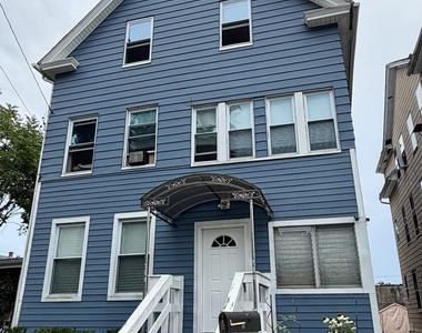 14 Kenyon Street - Photo Thumbnail 1