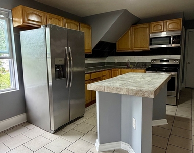 14 Kenyon Street - Photo Thumbnail 10
