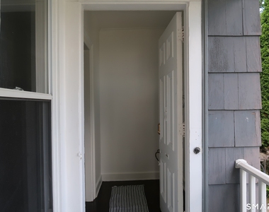 8 Rockwell Avenue - Photo Thumbnail 1
