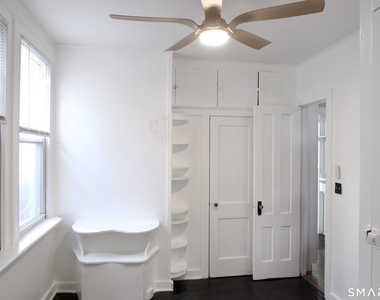 8 Rockwell Avenue - Photo Thumbnail 15