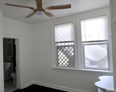 8 Rockwell Avenue - Photo Thumbnail 14