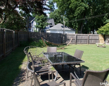 8 Rockwell Avenue - Photo Thumbnail 22