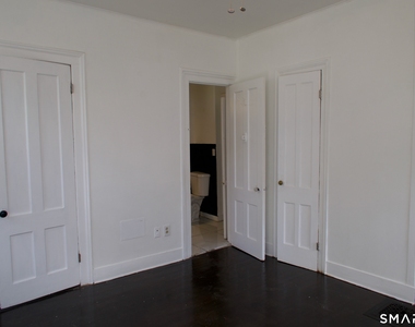 8 Rockwell Avenue - Photo Thumbnail 19