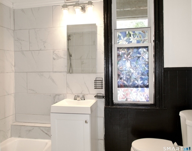 8 Rockwell Avenue - Photo Thumbnail 17