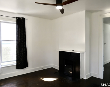 8 Rockwell Avenue - Photo Thumbnail 4