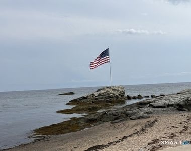 138 Beach Avenue - Photo Thumbnail 11