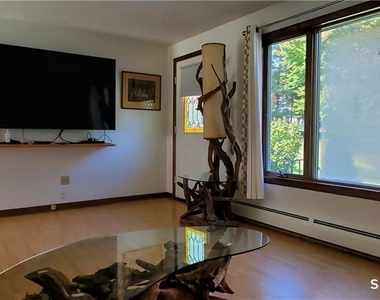 32 Fernridge Road - Photo Thumbnail 2