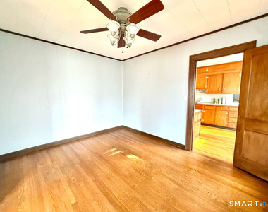 99 Seymour Avenue - Photo Thumbnail 6