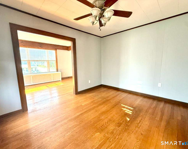99 Seymour Avenue - Photo Thumbnail 5