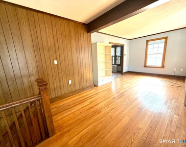 99 Seymour Avenue - Photo Thumbnail 2