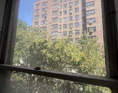 24 East 80th Street - Photo Thumbnail 7