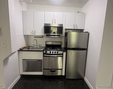 24 East 80th Street - Photo Thumbnail 3