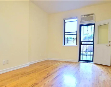 225 East 10th Street - Photo Thumbnail 4