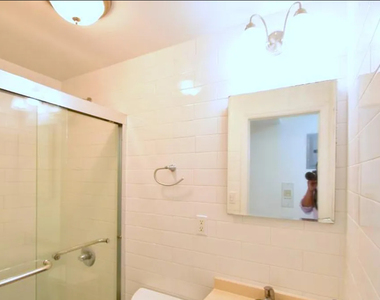 225 East 10th Street - Photo Thumbnail 2