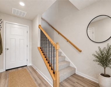 522 Cooper Street - Photo Thumbnail 2