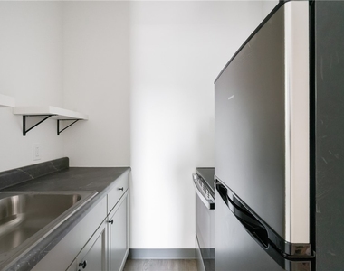 1115 6th Ave - Photo Thumbnail 8