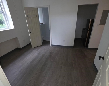 1115 6th Ave - Photo Thumbnail 5