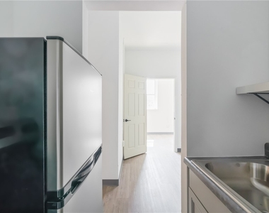 1115 6th Ave - Photo Thumbnail 12