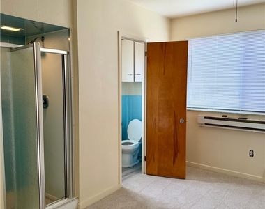 103 Virginia Ave - Photo Thumbnail 4