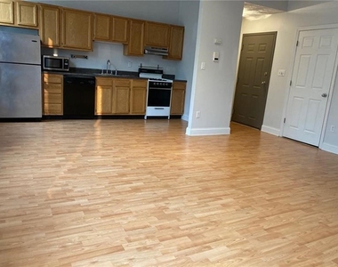 1205 W North Ave - Photo Thumbnail 1