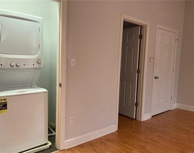 1205 W North Ave - Photo Thumbnail 3