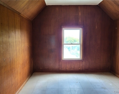 616 Teall Avenue - Photo Thumbnail 14