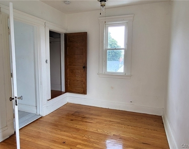 616 Teall Avenue - Photo Thumbnail 6