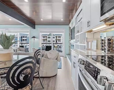 1004 Clifford Avenue - Photo Thumbnail 7