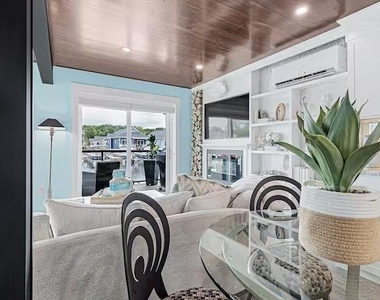 1004 Clifford Avenue - Photo Thumbnail 5
