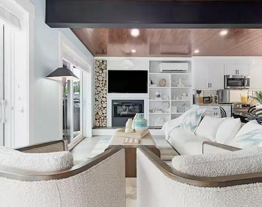 1004 Clifford Avenue - Photo Thumbnail 3