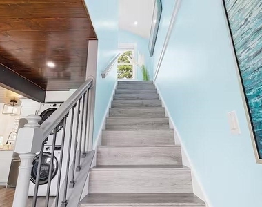 1004 Clifford Avenue - Photo Thumbnail 17